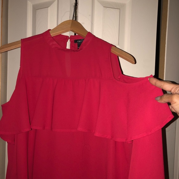 red tunic - Picture 2 of 4